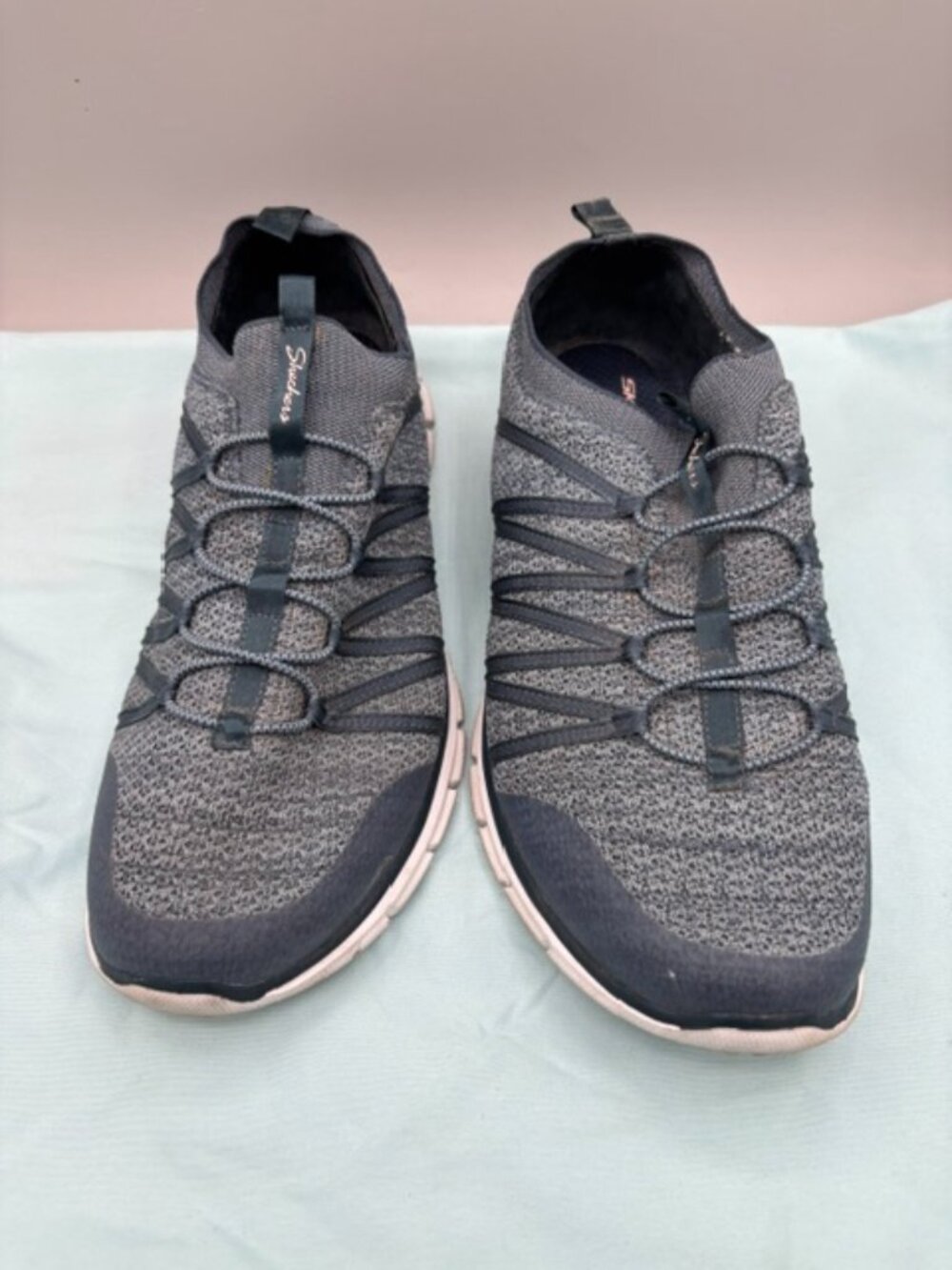 Skechers Wide Fit Women's 9.5 Memory Foam Shoes